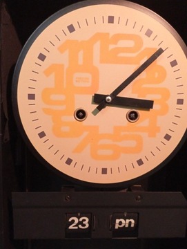 Zegar ścienny Metron z kalendarzem + instrukcja 
