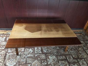 stary stół drewniany lakierowany prl