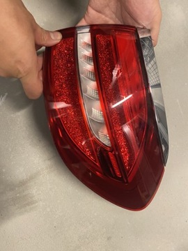 Lampa tylna P mercedes E klasa kombi A2139068800