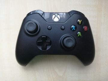 PAD KONTROLER Microsoft Xbox One X 1697 CZARNY PC