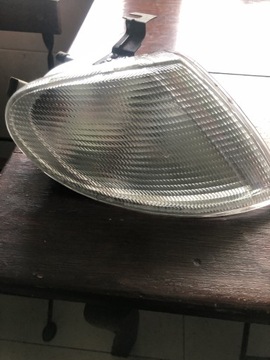 Lampa kierunkowskazu seat alehambra Prawa 