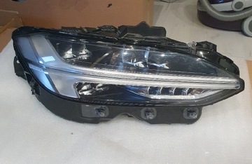 Lampa VOLVO S90 V90 II FULL LED PRAWA  32228311