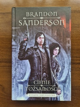 Cienie tożsamości Brandon Sanderson