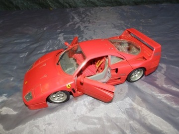Ferrari F 40 skala 1/18 BBURAGO 1:18. Uszk.