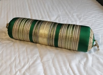Poduszka-wałek w orientalnym stylu zielono-złota