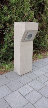 Lampa ogrodowa betonowa słupek oświetleniowy