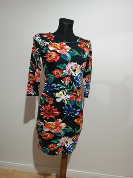 Sukienka w kwiaty z firmy FLAME używana rozm XS/S
