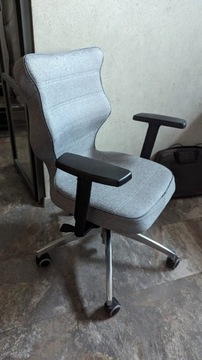 Krzesło ergonomiczne Entelo kolor szary