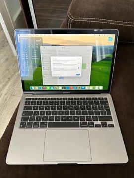 Macbook Air M1 8/256GB idealny,11 miesięcy rękojmi