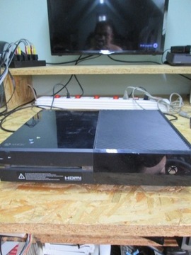 Xbox One 1540 konsola