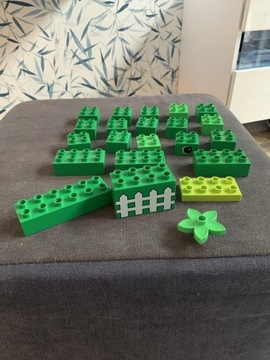 Lego duplo 22 zielone klocki