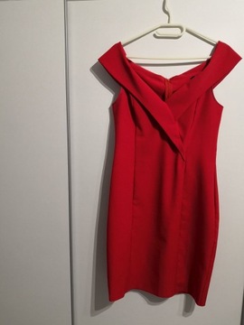 Czerwona koktajlowa sukienka