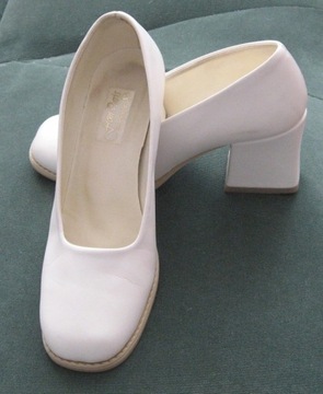 Buty czółenka damskie białe - rozmiar  36