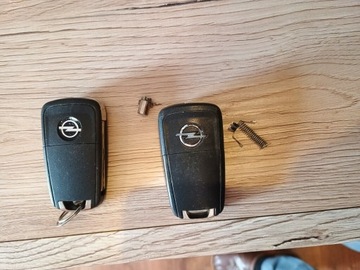 Kluczyki oryginale Insignia Opel