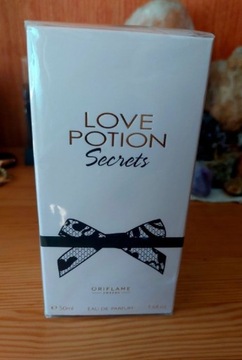 Love Potion Secrets woda perfumowana zafoliowana
