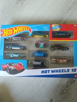 Zestaw 10 samochodów Hot Wheels 