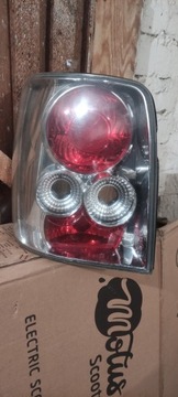 Lampa passat B5 kombi tył lewa 