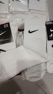 Biały wysokie szkarpety Nike 41-44 rozmiar!