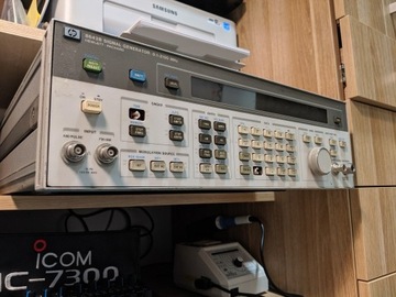 generator mikrofalowy HP 8642B 100kHz-2.1GHz