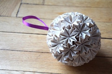 Bombka origami w kolorze kremwym