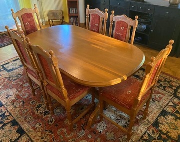 Stół drewniany bukowy do jadalni z krzesłami