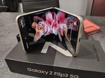 Samsung Galaxy Z flip3 5G 8/128 beżowy jak nowy