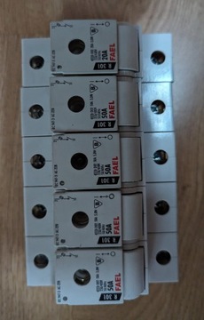 Rozłączniki bezpi Fael TYP R301 4x50A 1x20A