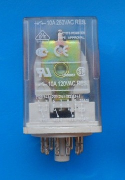  R15 -2013-23-1024-WT 24V DC 3PDT 10A/250V AC