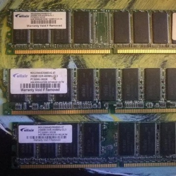 Elixir DDR 256MB x 3 cl3 