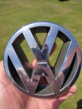 VW PASSAT B5 EMBLEMAT ZNACZEK LOGO 3B0853601