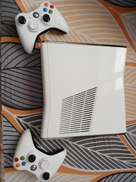 Xbox 360 RGH3 biały limitowana edycja 2xPAD 1000GB+kinect+GRY