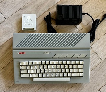 Atari 65XE+zasilacz+cart,super stan,sprawny 100%