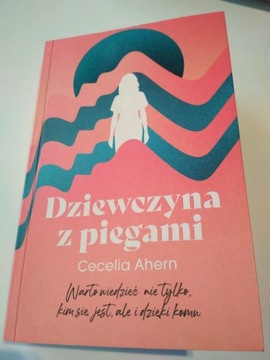 Cecelia Ahern, "Dziewczyna z piegami"