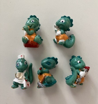 Figurki dinozaury z jajek kinder 5 szt.