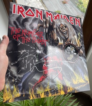Iron Maiden - Number Of The Beast autograf Bruce’a