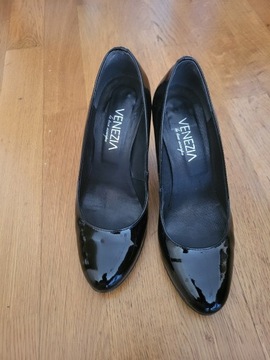 Buty  damskie czarne nr 37