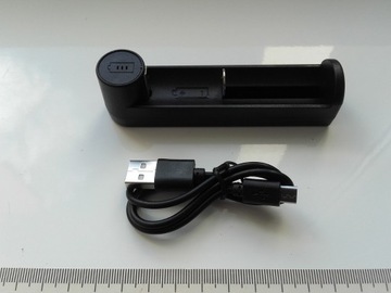 Ładowarka USB do akumulatorów AA, AAA, 14500, 1835