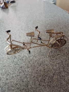Miniatura rowera z metalu