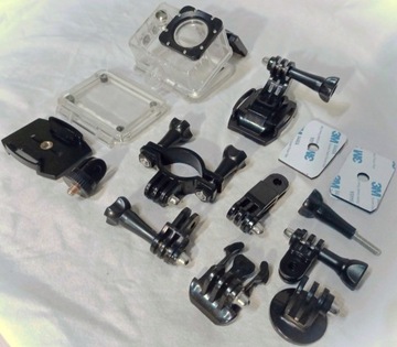 Zestaw uchwytów i mocowań do kamer typu GoPro +Gratis