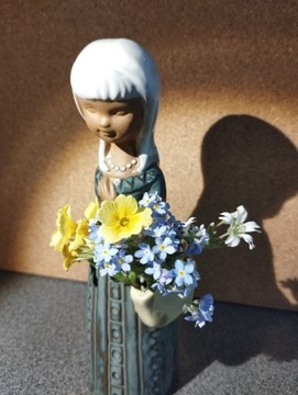 Figurka dziewczynka ceramika Szwecja 