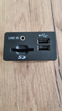 Ford czytnik kart SD USB EM2T-14F014-AA