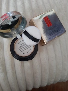 Elizabeth Arden Mineral Powder Pure Finish