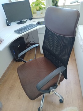 fotel komputerowyobrotowy