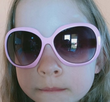 Okulary przeciwsłoneczne dla dziewczynki +5 lat 