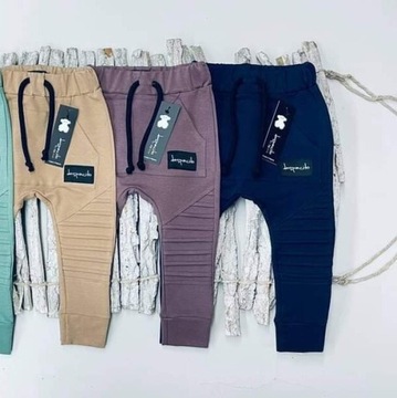 Spodnie dresowe Despacito 92-134 cm różne kolory