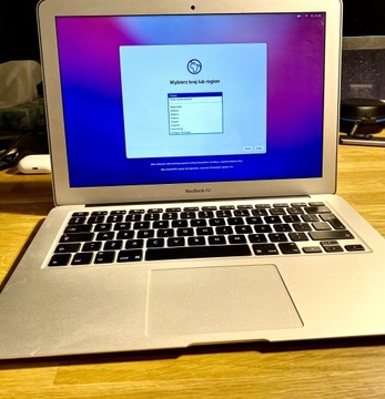 MacBook Air 13,3'' i5 8GB 128SSD, stan b.dobry