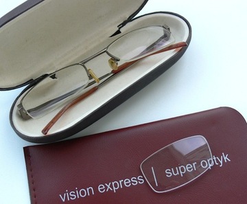 Okulary korekcyjne minusy oprawki Vision Express