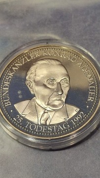 Niemcy , Medal Kondrad Adenauer 