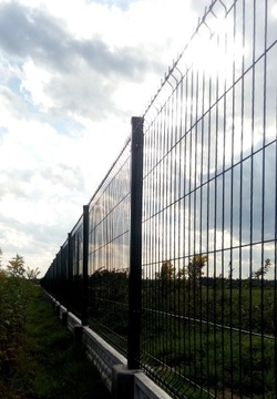 Panel ogrodzeniowy fi4 1,53 RAL7016, 9005, 6005