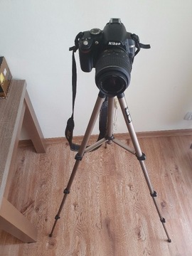 Aparat Nikon D3000 18-55 VR Kit 